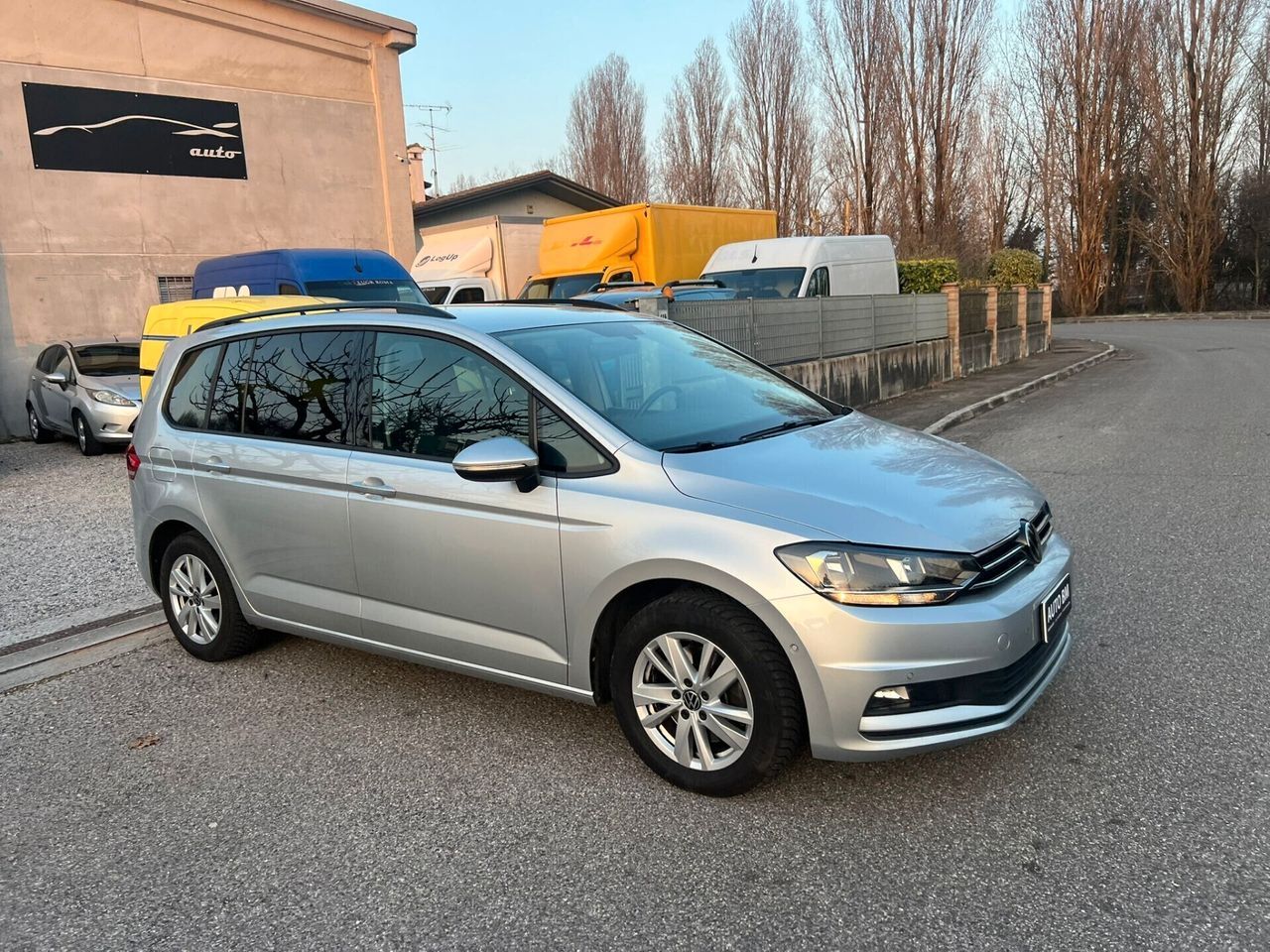 Volkswagen Touran 2.0 TDI 150 CV DSG BlueMotion  imagem 2