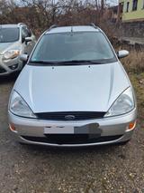 Ford Focus 1.6 Ghia Ghia - Ford Focus aus 2000: Kombi