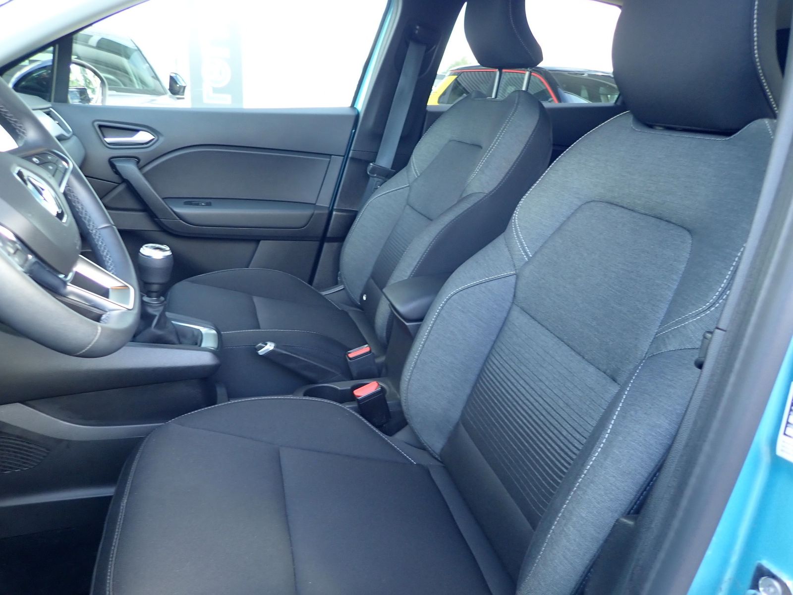 Fahrzeugabbildung Renault Captur Experience TCe 140