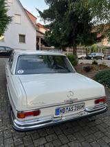 Mercedes-Benz 280 S - weiße Mercedes-Benz 230