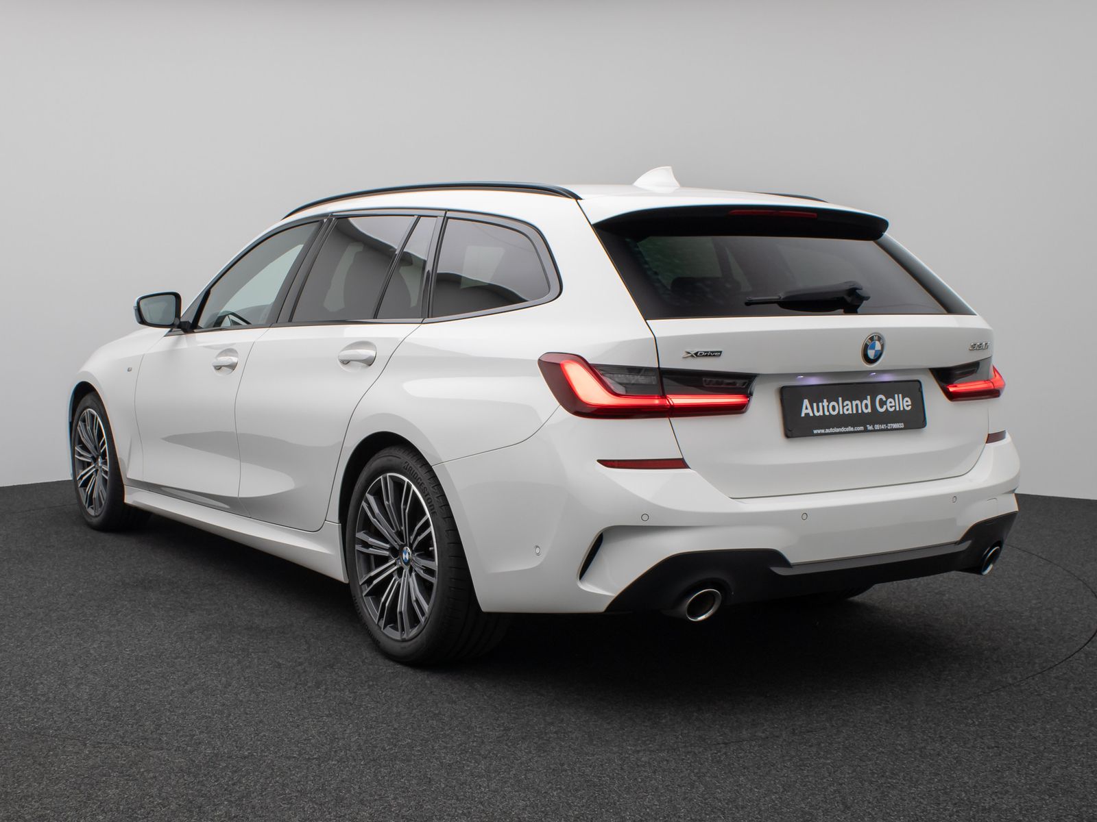 Fahrzeugabbildung BMW 330i xD M Sport Laser DAB Lenkrhzg Komfort Alarm