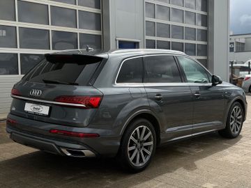 Audi Q7 - 8