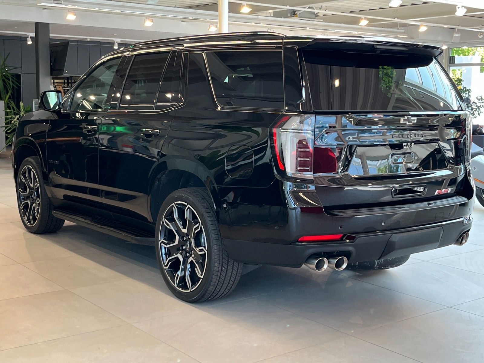 Fahrzeugabbildung Chevrolet Tahoe RST 6.2 V8 LPG