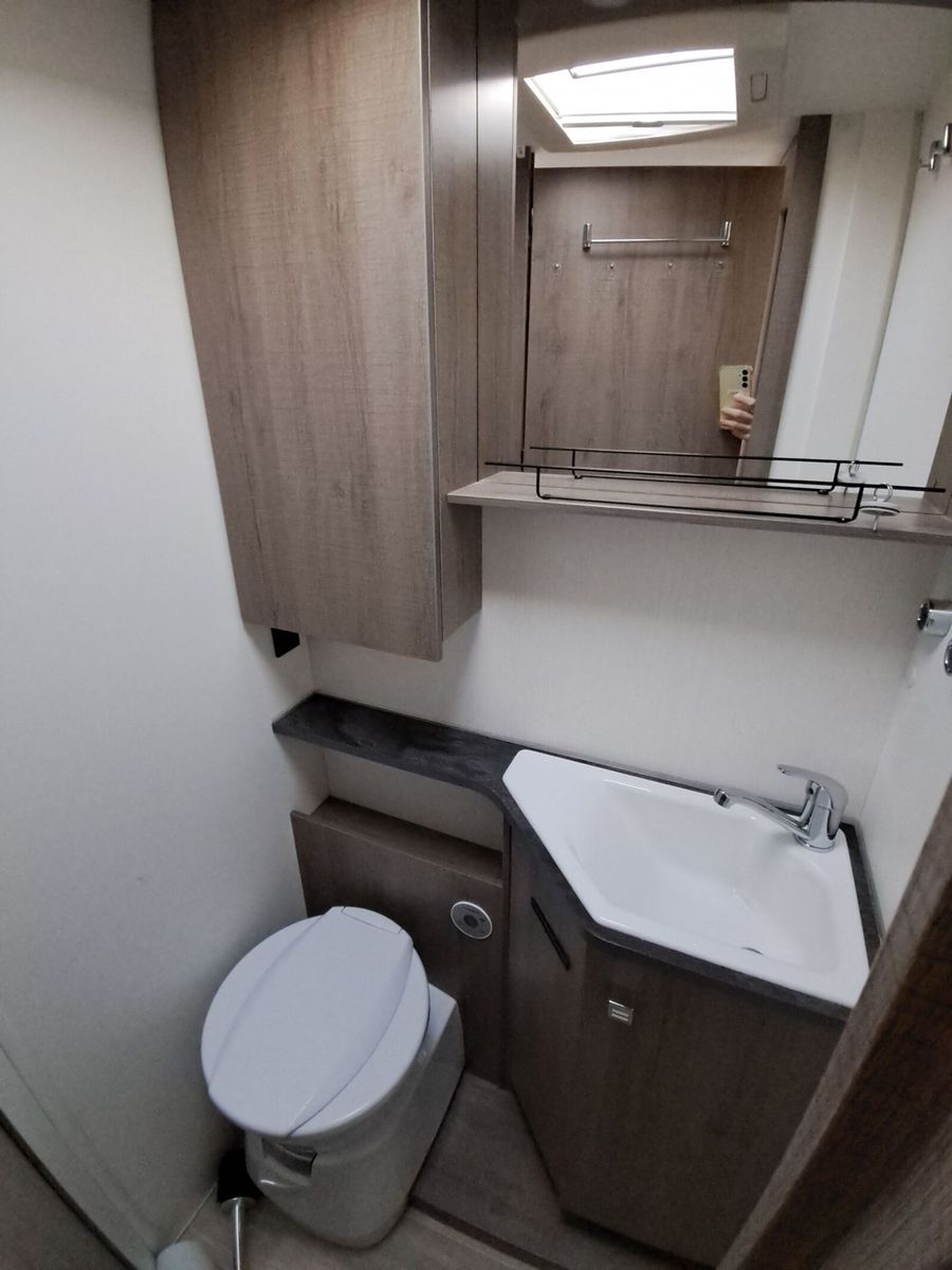 Fahrzeugabbildung Mooveo Tei 74 EBH Markise,Sat,TV,Hubbett,RK