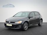 Volkswagen Golf VII Lim. Cup BMT / PANORAMA - Volkswagen Golf Limousine Cup mit Diesel-Antrieb