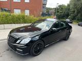 Mercedes-Benz E 200 CDI  TÜV 2027  SCHECKHEFT/ 1.HAND