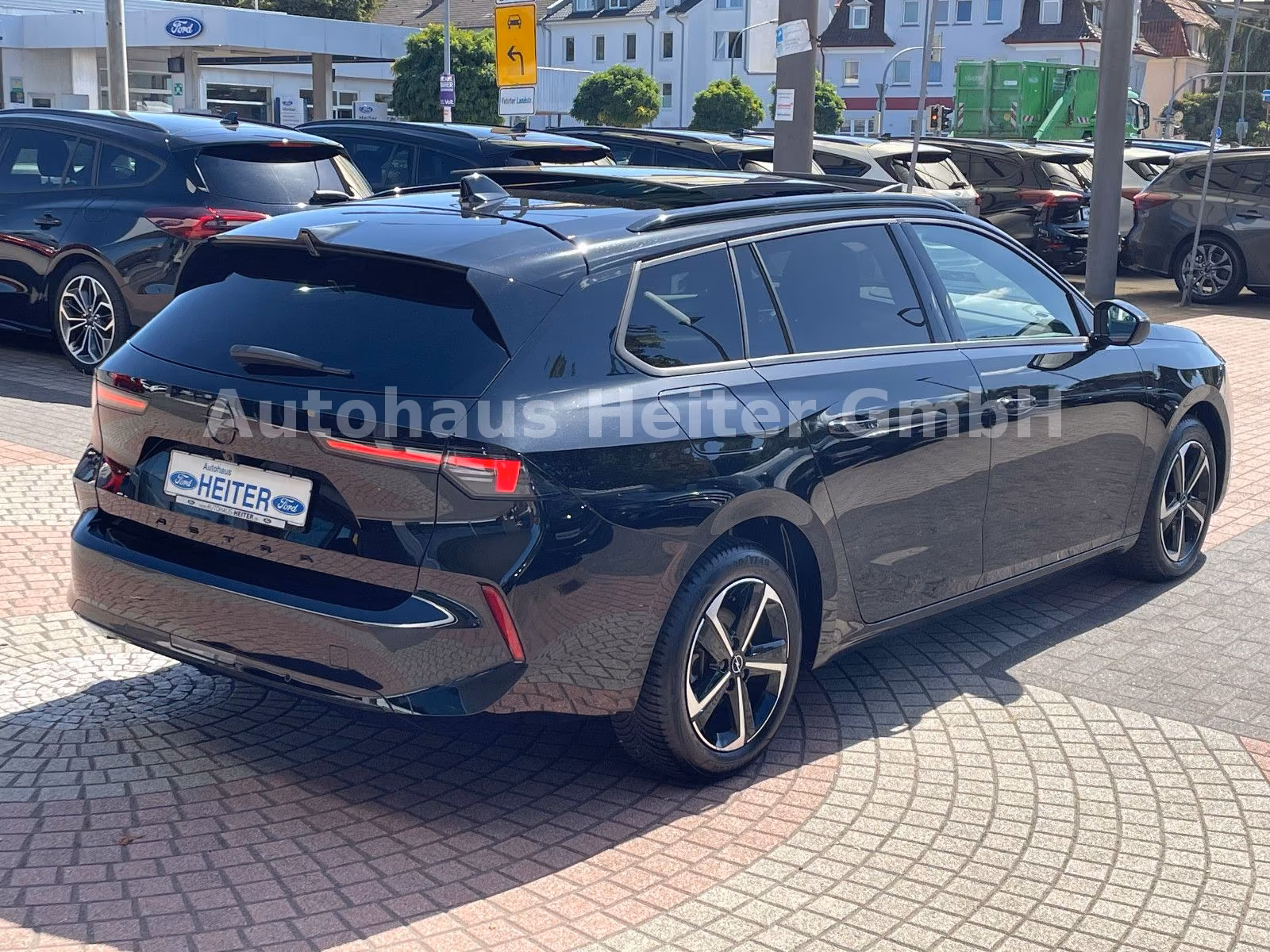 Opel Astra 1.2 ST GS / Schiebedach+360°+Head-UP, миниатюра 6