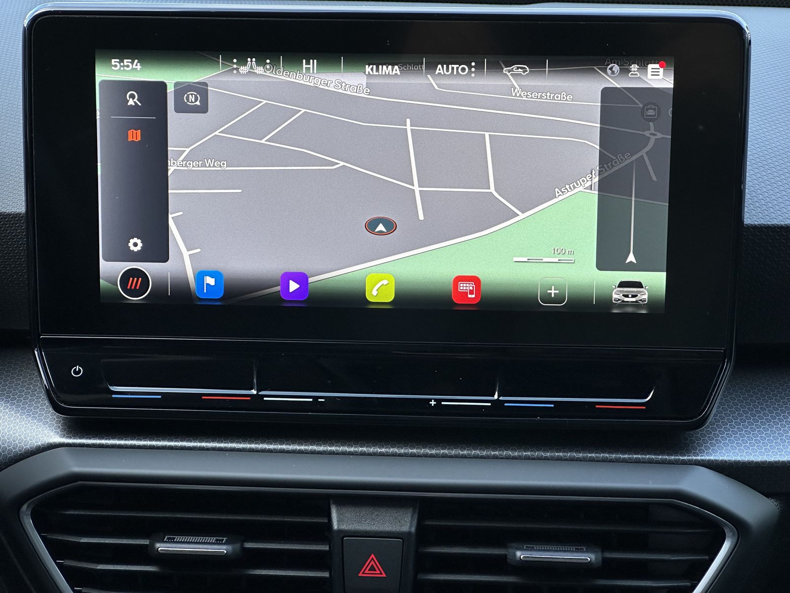Fahrzeugabbildung SEAT Leon SpT 2.0 TDI DSG NAV+LED+V-COCKPIT+ACC+PANO