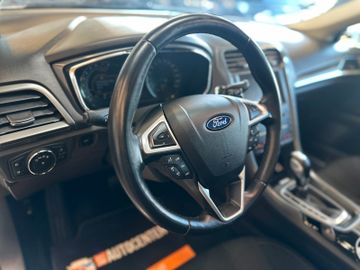 Ford Mondeo Lim *TEMPO*NAVI*KEYLESS*PANO*2-Zonen*