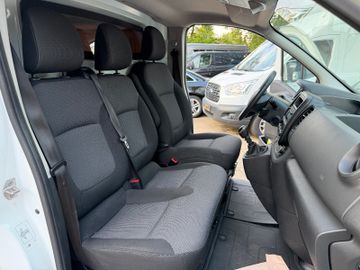 Renault Trafic - 12