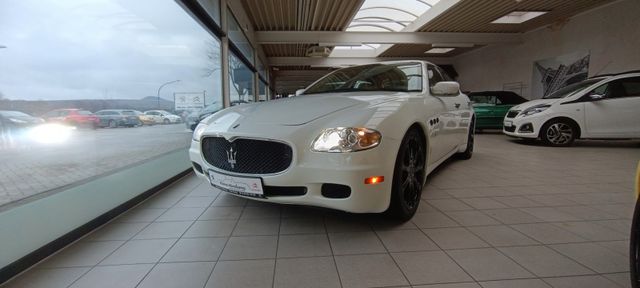 Maserati Quattroporte 4.2 V8 DuoSelect KUNDENAUFTRAG