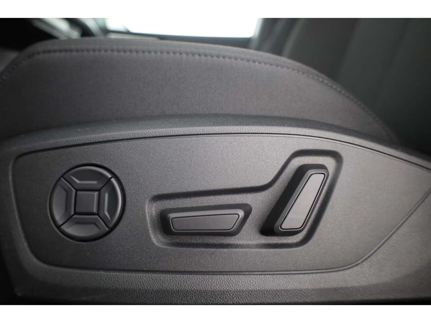 Audi Q4 e-tron - Bild 22