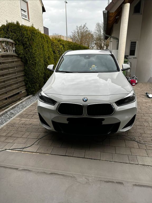 Image of BMW X2
