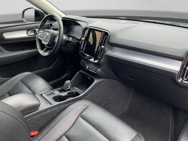 Fahrzeugabbildung Volvo XC40 Momentum Pro AHK Leder LED Kamera Ha-Kardon
