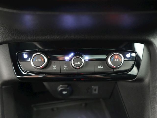 Corsa-e F FACELIFT GS LONG RANGE 51kWh AT+LED MA