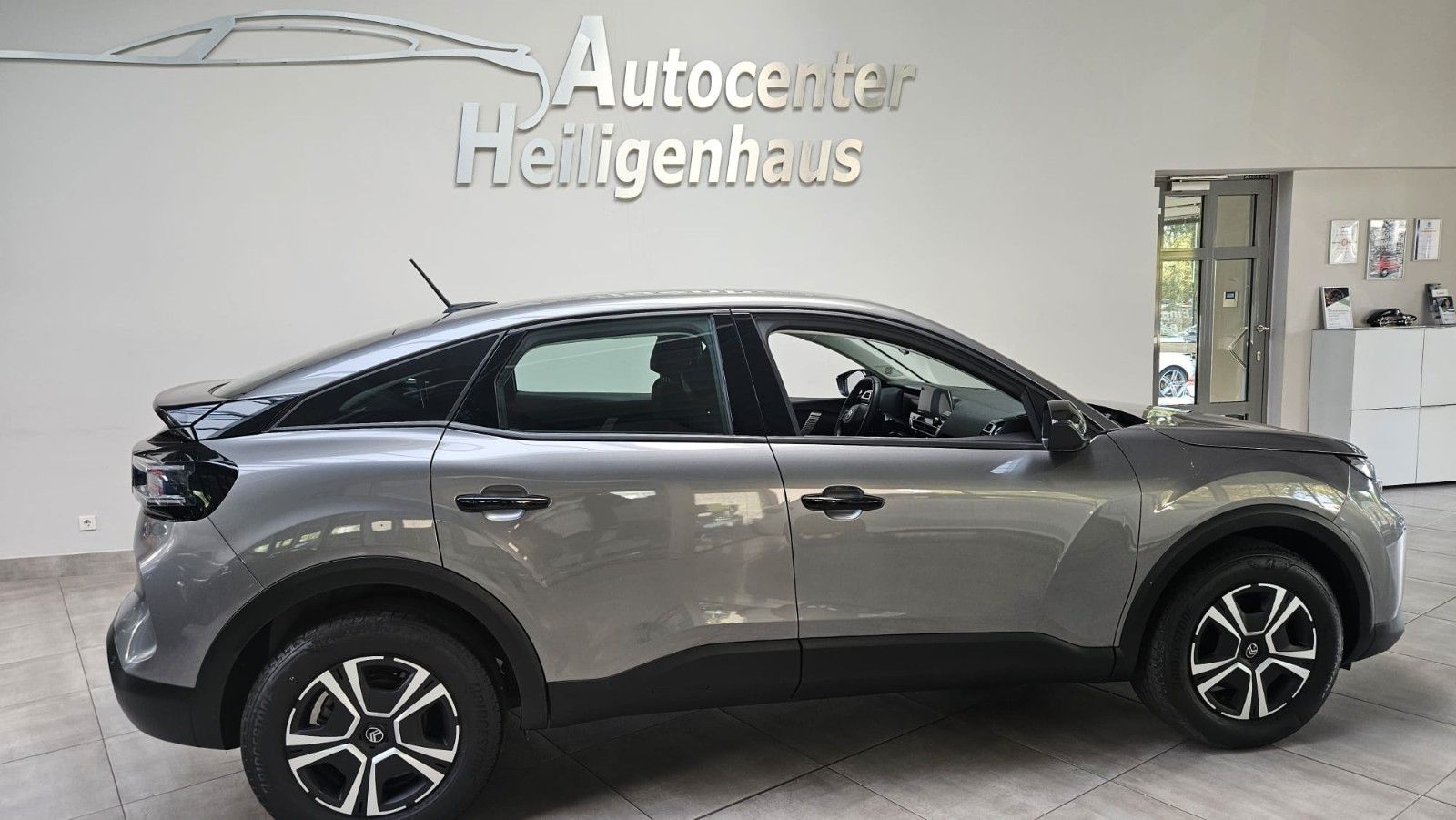 Citroën C4 Lim. YOU 1.2 Mild-Hybrid Autom. LED Tempo PDC imagem 3