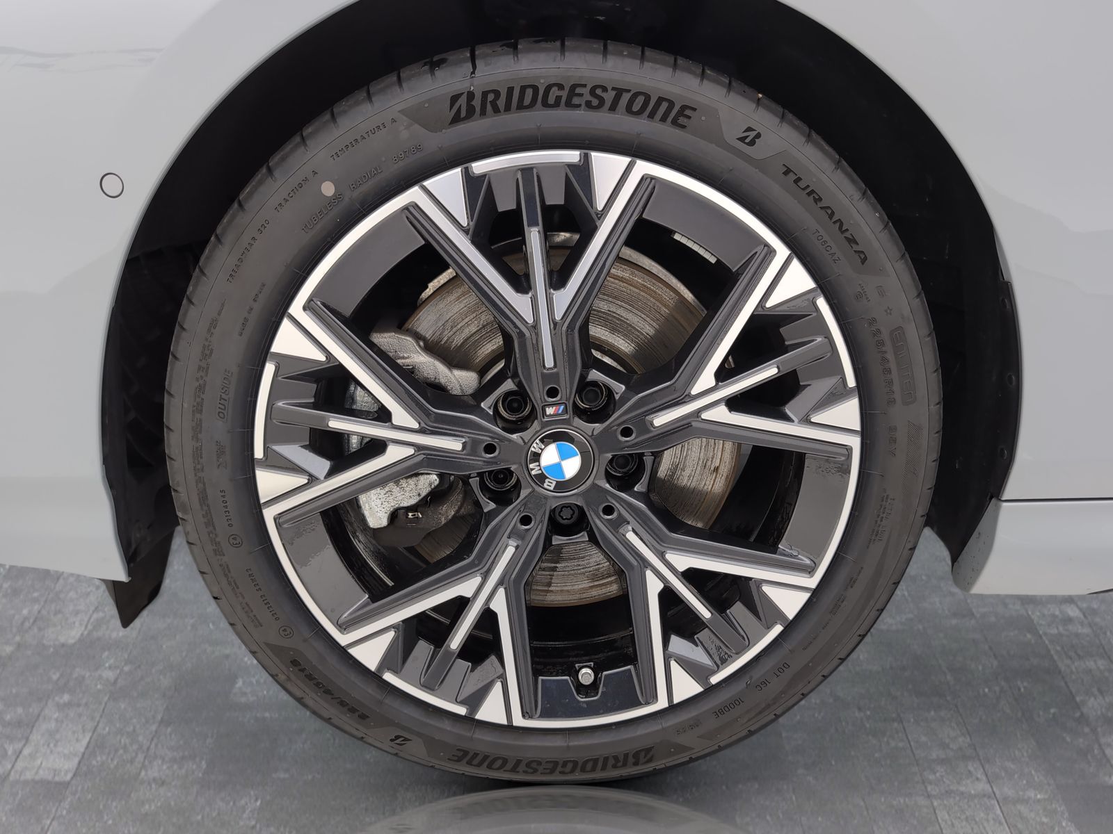 BMW 223 Gran Coupé - Bild 17