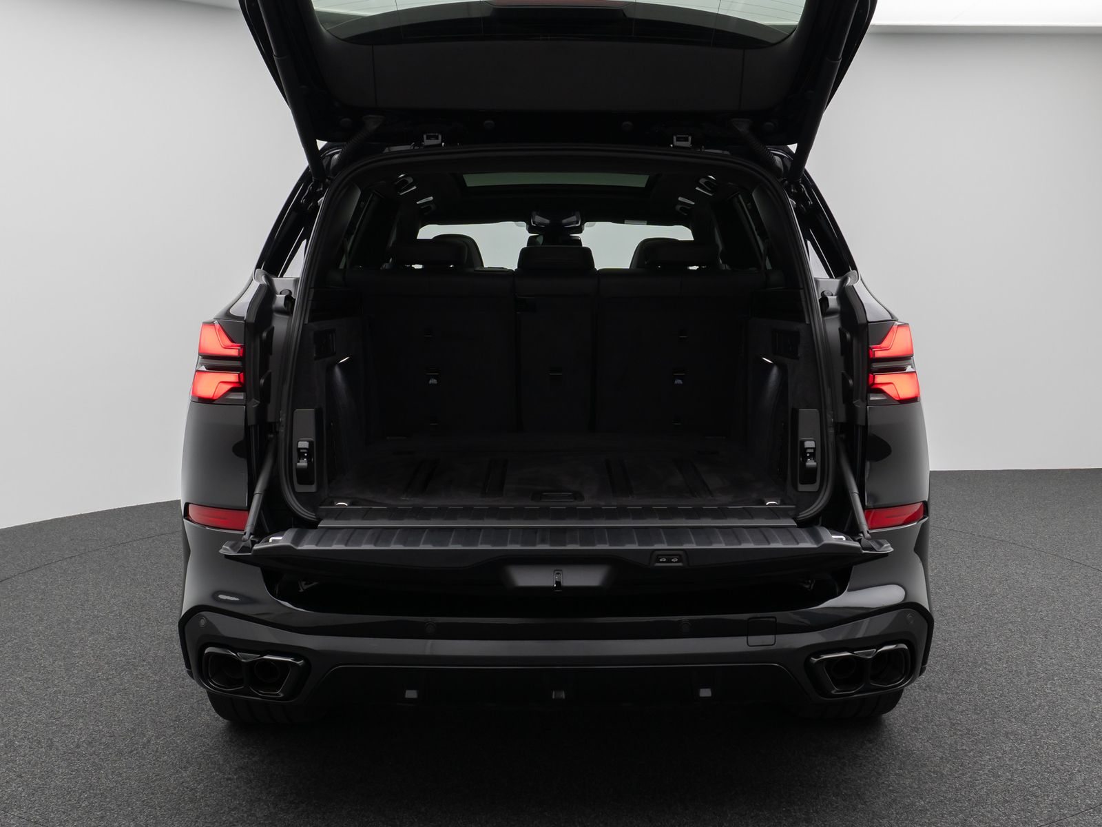 Fahrzeugabbildung BMW X5 M60i Panorama 360° B&W SoftCL Massage 22Zoll