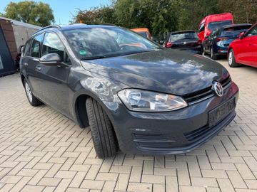 Volkswagen Golf - 2