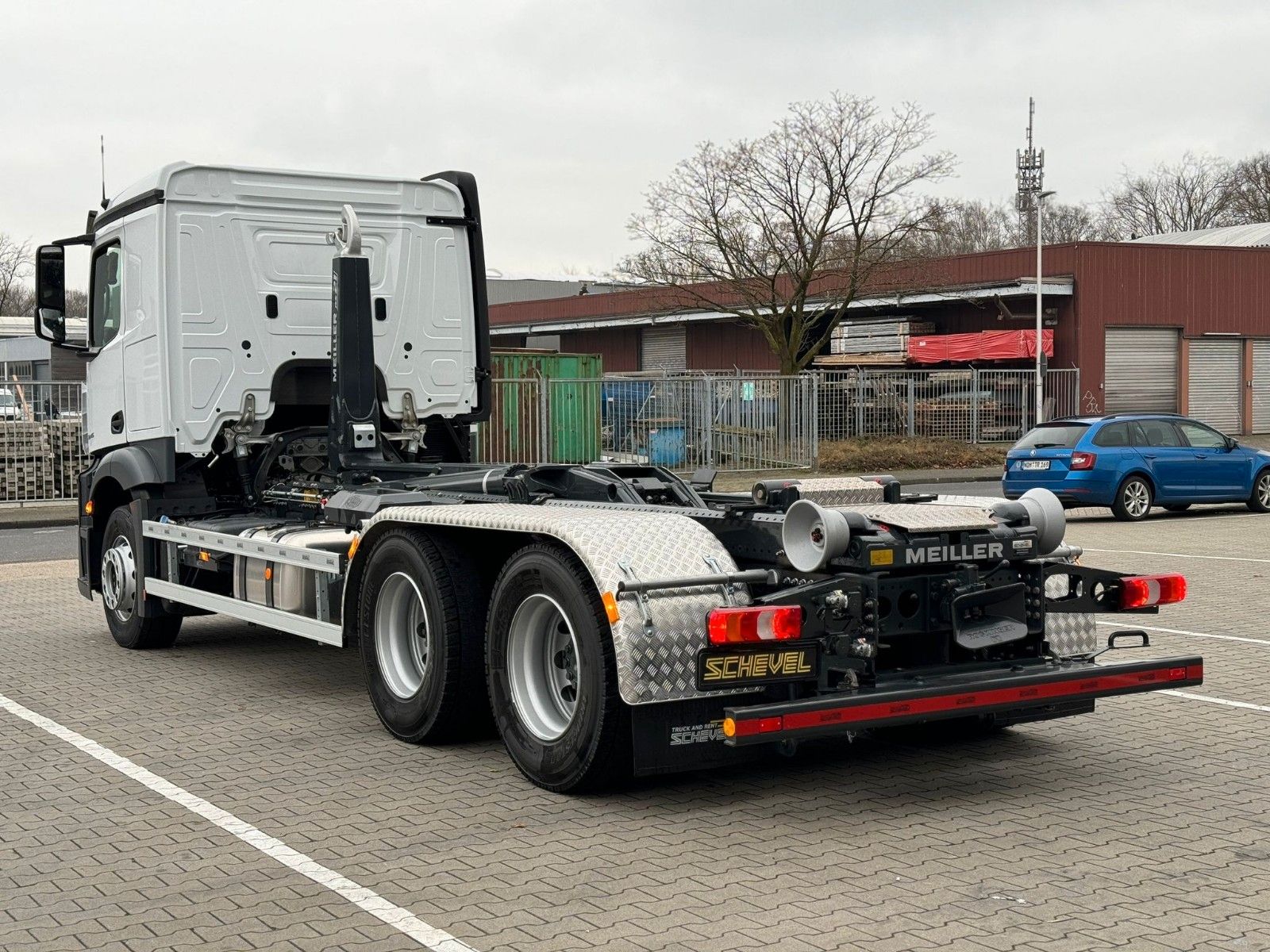 Fahrzeugabbildung Mercedes-Benz Actros 2645 6x4 Abrollkipper Meiller 21.65