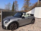 MINI Cooper S Cabrio silber, 9.505 km, Baujahr 12/23