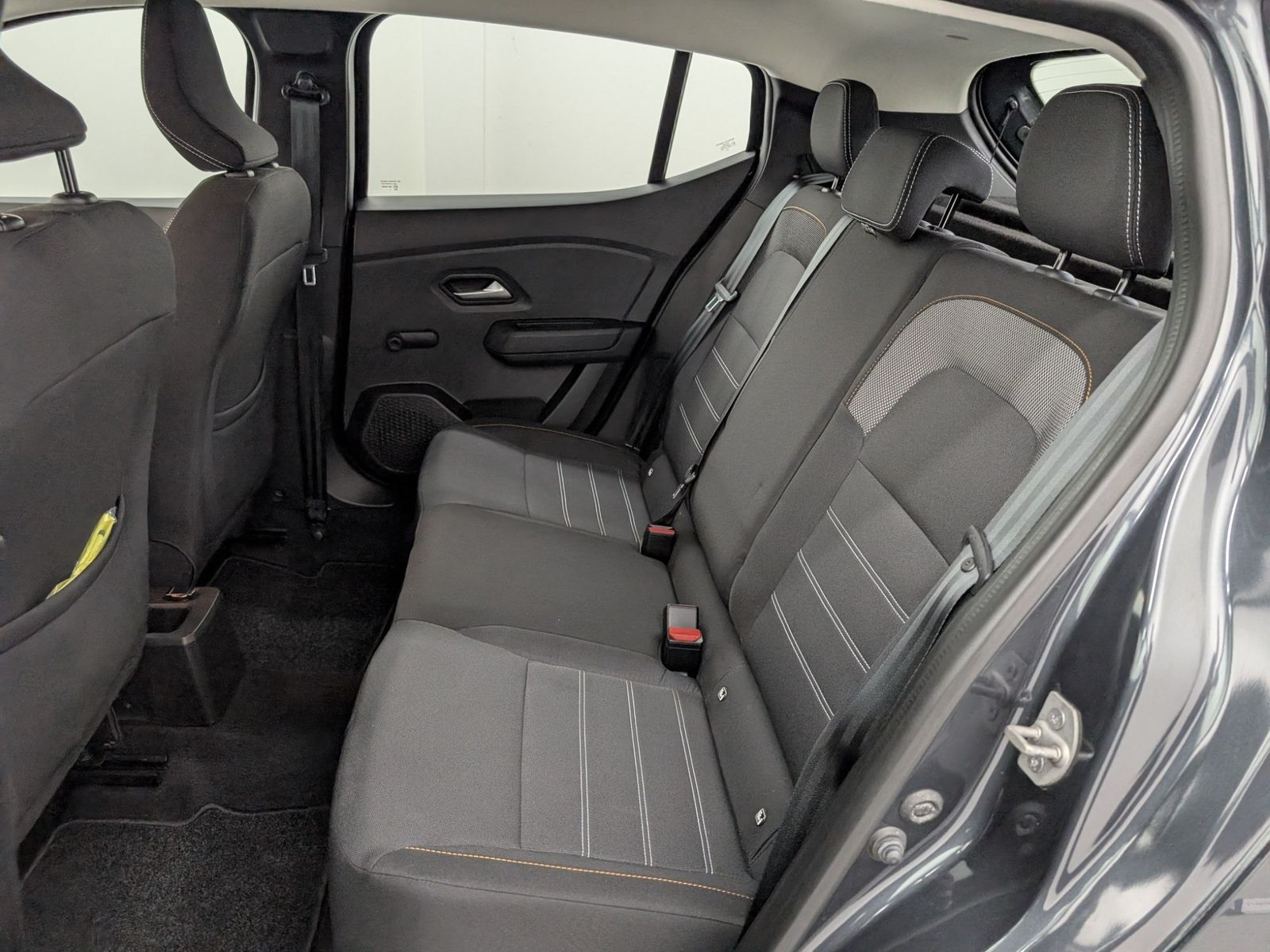 DACIA Sandero  Stepway TCe 90 Comfort Navi – Bild 8