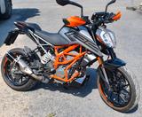 KTM Duke 125