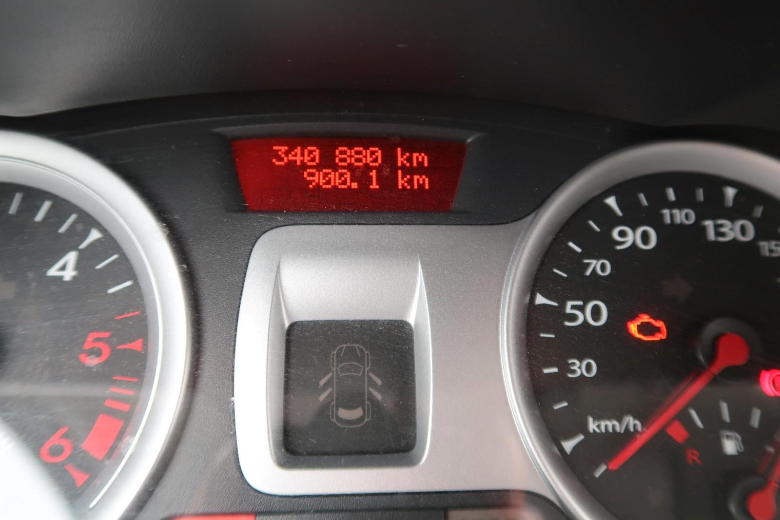 Renault Clio 2009 — photo 20