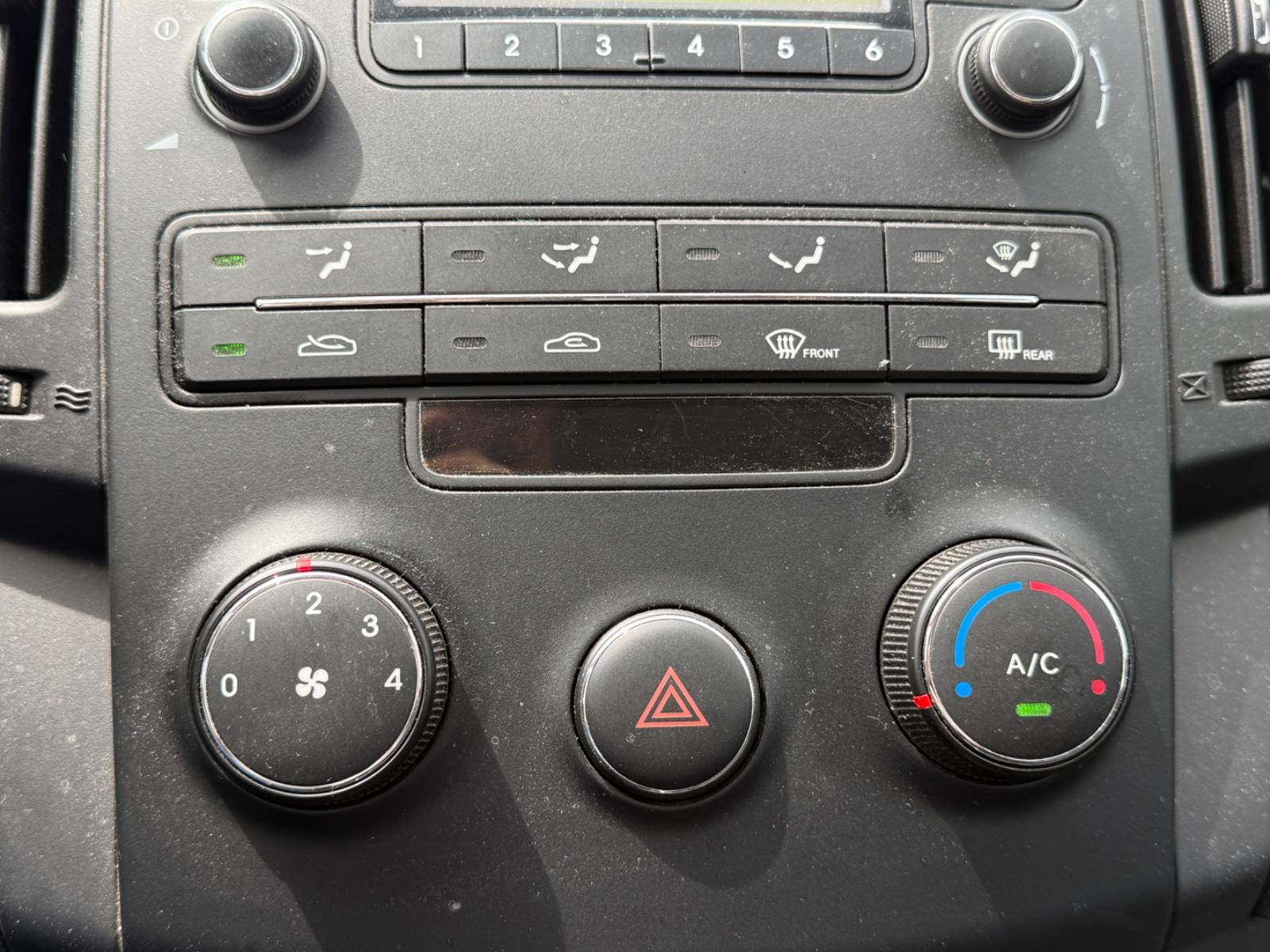 Hyundai i30 2012 — photo 18
