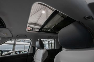 Bild 18 BAIC BJ30 4 WD Hybrid el Heckklappe Pano Leder