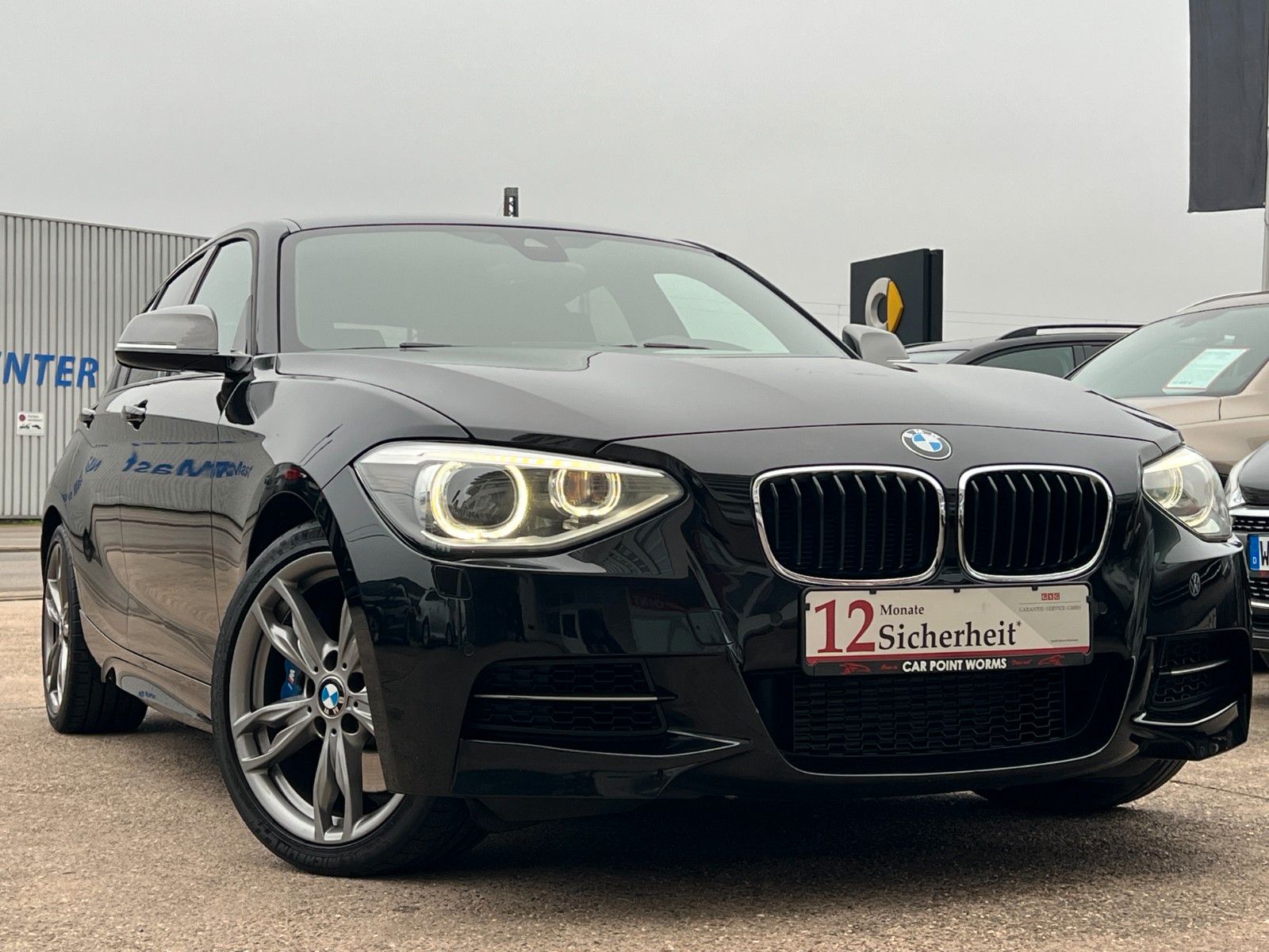 BMW BMW M135 i xDrive *AUTOMATIK*LEDER*NAV.PROF*