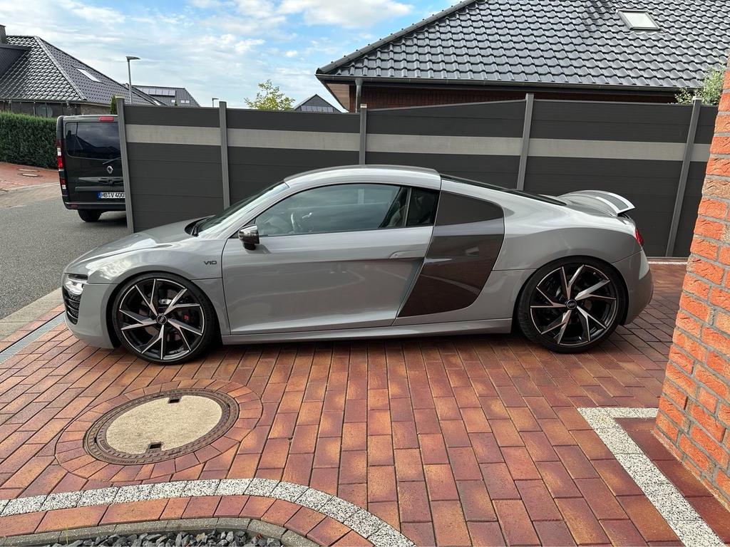 Audi R8