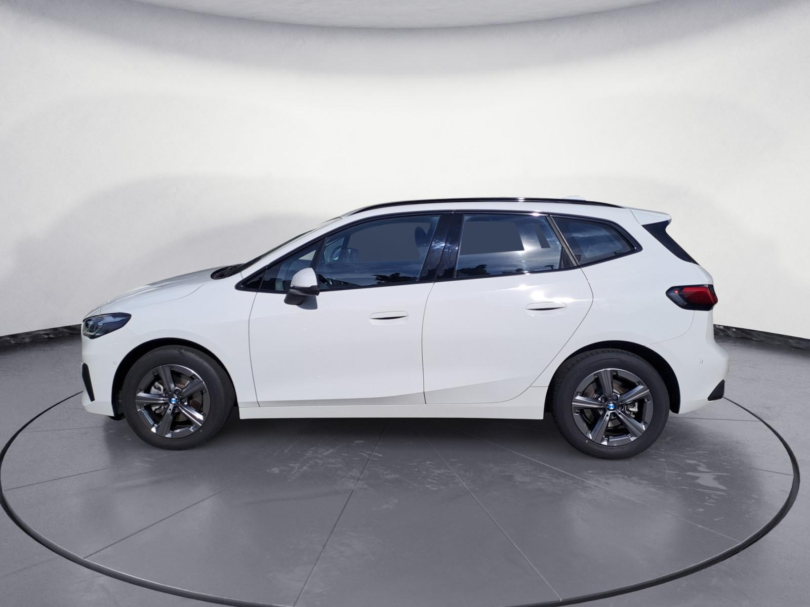 BMW 220 Active Tourer 220i Active Tourer Steptronic DCT Premium Paket, миниатюра 3