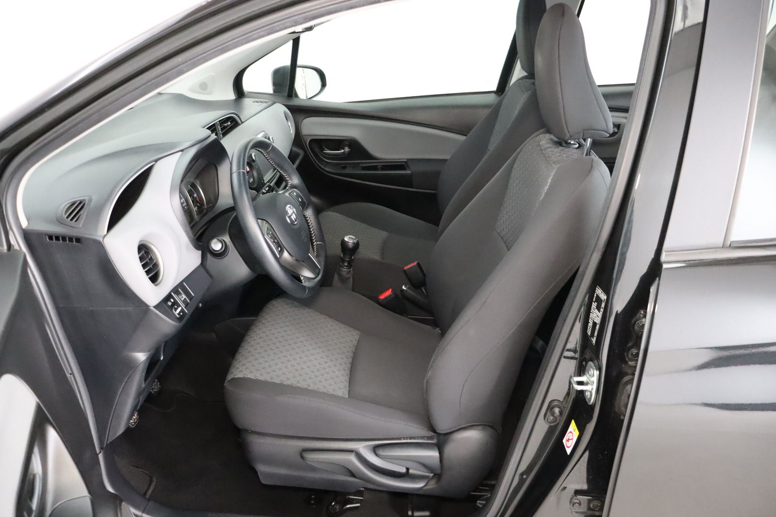 Fahrzeugabbildung Toyota Yaris * RFK * Sitzhzg. * Bluetooth Comfort