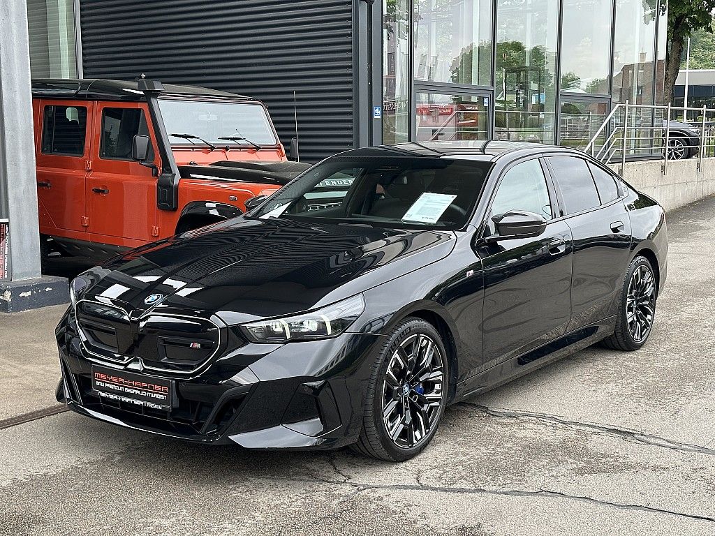 BMW i5