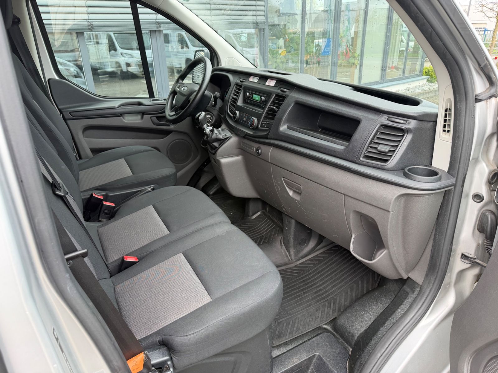 Fahrzeugabbildung Ford Transit Custom AHK 2,5 to