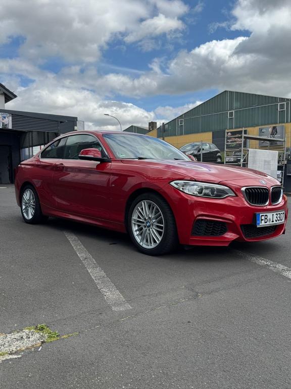 BMW 218