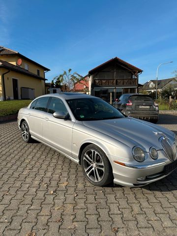 Jaguar s Type v8 4,2 Liter