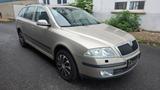 Skoda Octavia Combi Elegance Klimauto. PDC, Teilleder - Skoda Octavia aus 2006: Kombi