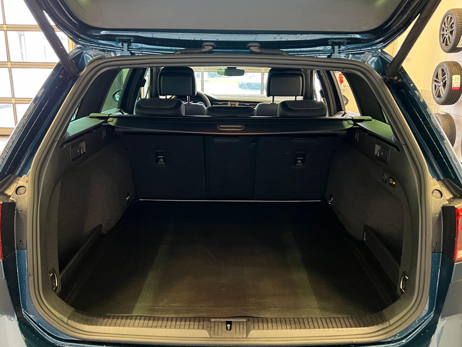 Fahrzeugabbildung Volkswagen Passat Variant Alltrack 2.0 TDI DSG 4MOTION *AHK