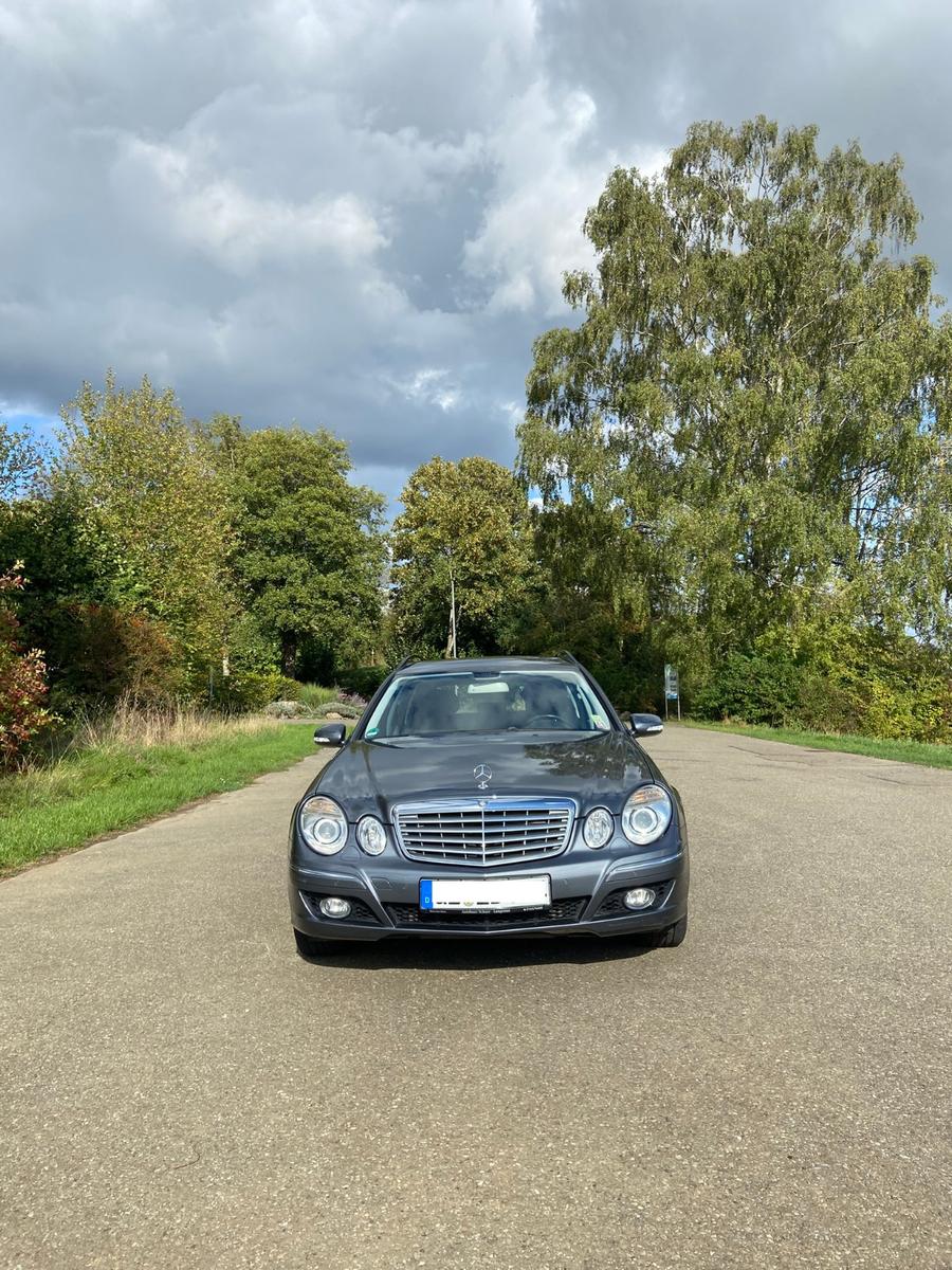 Mercedes-Benz E 220 W211