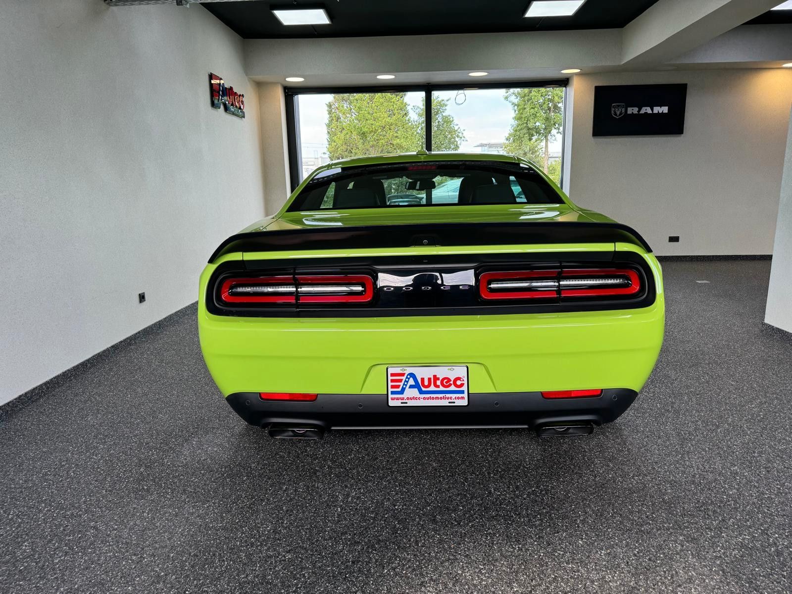 Fahrzeugabbildung Dodge CHALLENGER HELLCAT JAILBREAK-LAGUNA-SUNROOF-LAST