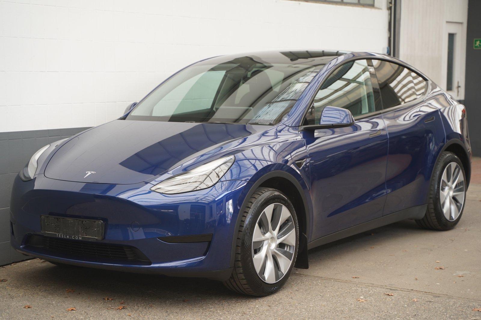 Tesla Model Y Standard Range RWD *Mwst. ausweisbar*