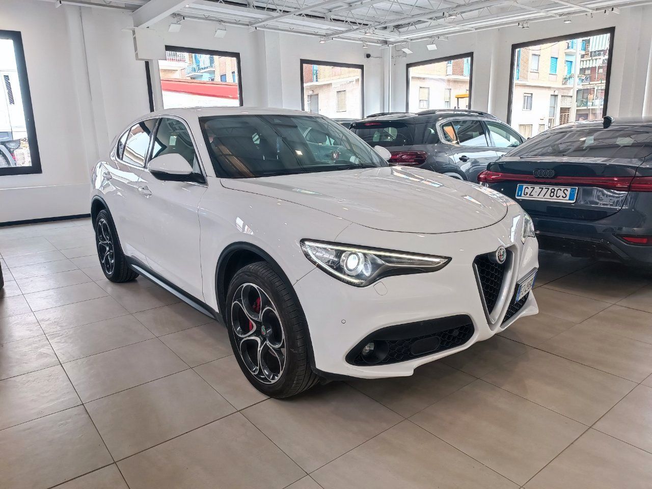 Alfa Romeo ALFA ROMEO STELVIO 2.2 t Q4 210cv imagem 3