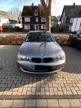 BMW 116d - - BMW 116 aus 2010 mit Diesel-Antrieb: Limousine