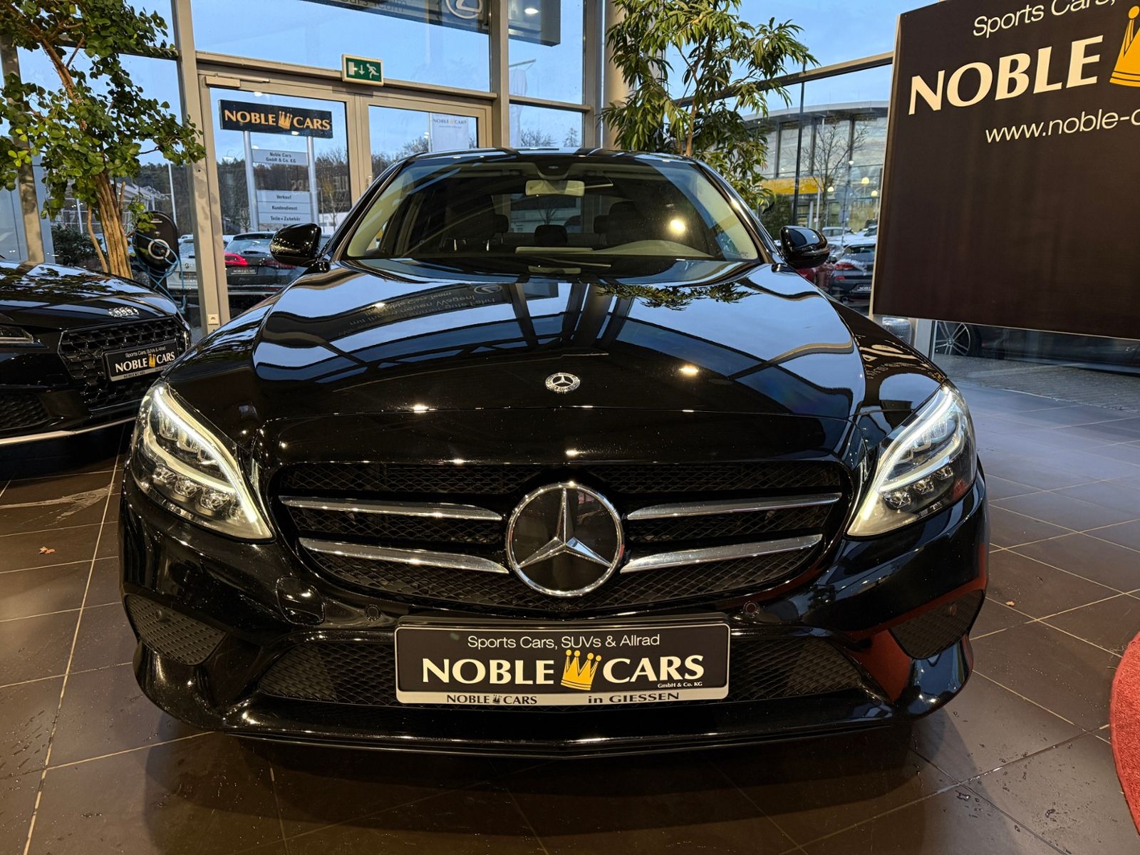 Fahrzeugabbildung Mercedes-Benz C 220d Avantgarde LED NAVI ALU