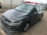 Volkswagen Golf Sportsvan VII 1.5 TSI Start/Stopp Highli... - gebrauchte Kleinbusse in Rostock