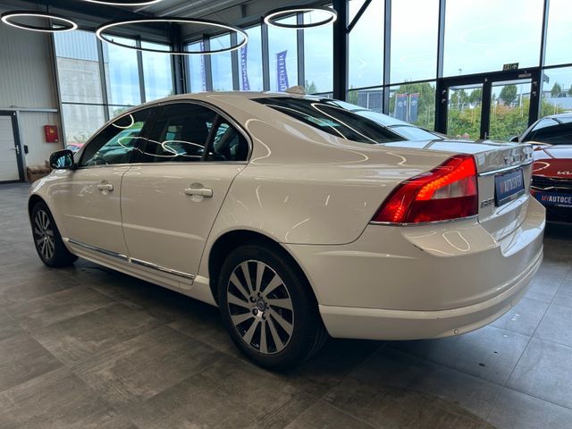 Volvo S80 Lim. D3 Summum *BiXenon*Standh*1.Hand*