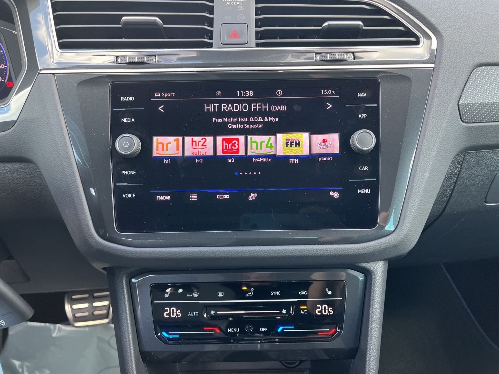 Volkswagen Tiguan R 4Motion MATRIX-LED HUD ACC APP 1-HAND foto 19