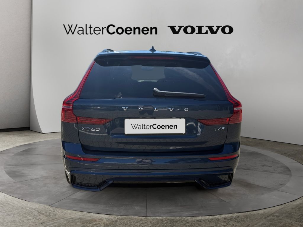 VOLVO XC60 T6 AWD Plug-in Hybrid Plus Dark 360° VOLVO XC60 T6 AWD Plug-in Hybrid Plus Dark 360°